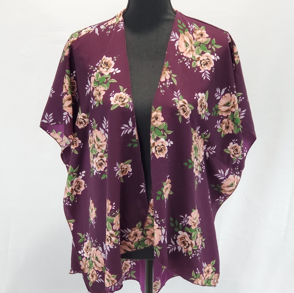 Live 4 Truth Floral Kimono